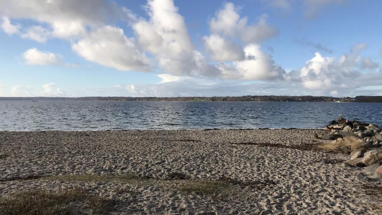 Strandblick Mit Strandkorb & Fahrraedern Глюксбург Экстерьер фото