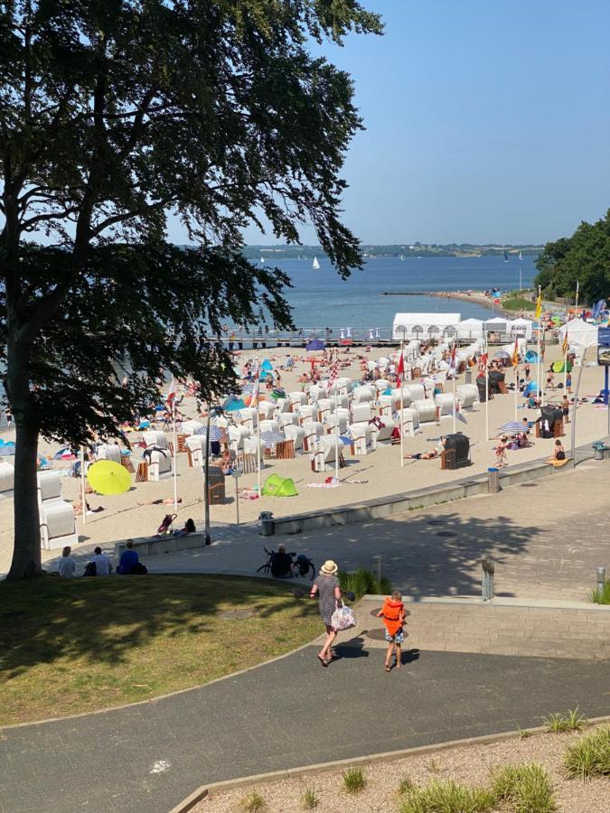 Strandblick Mit Strandkorb & Fahrraedern Глюксбург Экстерьер фото